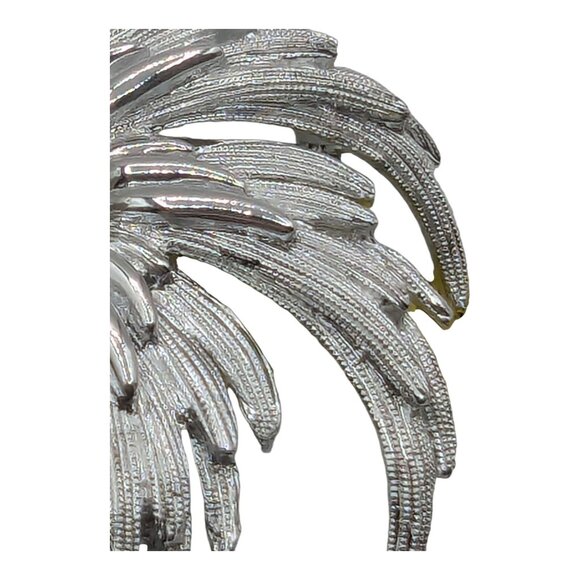 Vintage Sarah Coventry Silver-Tone Swirl Brooch Pin With Faux Pearl Center - Picture 5 of 8